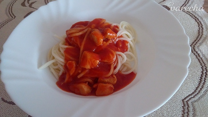 Špagety s kuracím mäsom na kečupe (fotorecept) recept