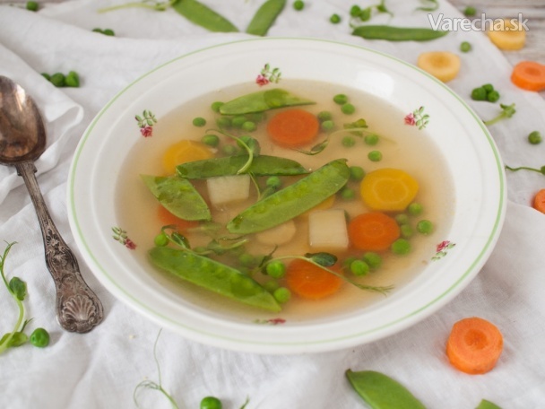 Zeleninová polievka s hráškom recept