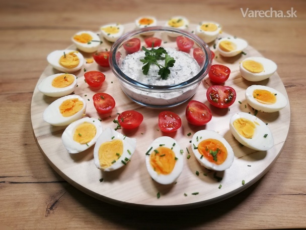 Vajíčka s bylinkovou omáčkou (videorecept) recept