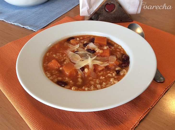 Tekvicovo-fazuľová polievka s krúpami (fotorecept) recept ...