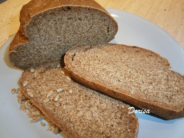 Fotorecept: Kváskový celozrnný chlebík