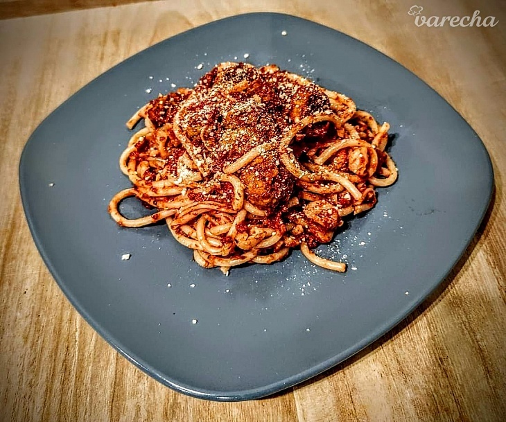 Spaghetti Marinara (špagety s paradajkovou omáčkou) recept ...