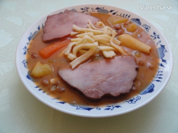 Fazuľová polievka s údeným mäsom (fotorecept) recept