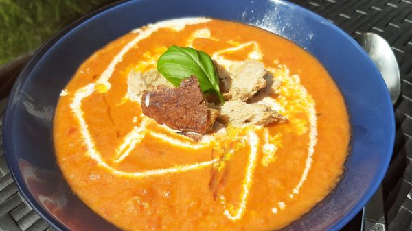 FOTORECEPT: Najchutnejšia polievka z pečených paradajok ...
