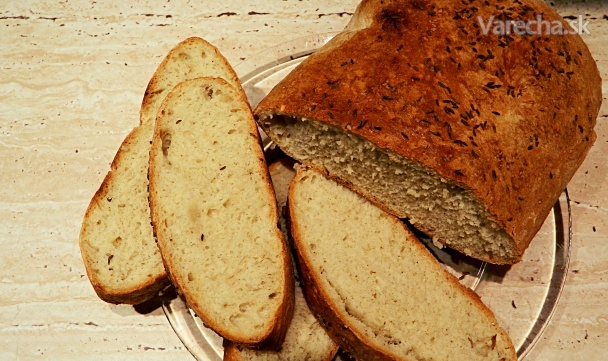 Chrumkavý domáci chlieb bez kysnutia recept
