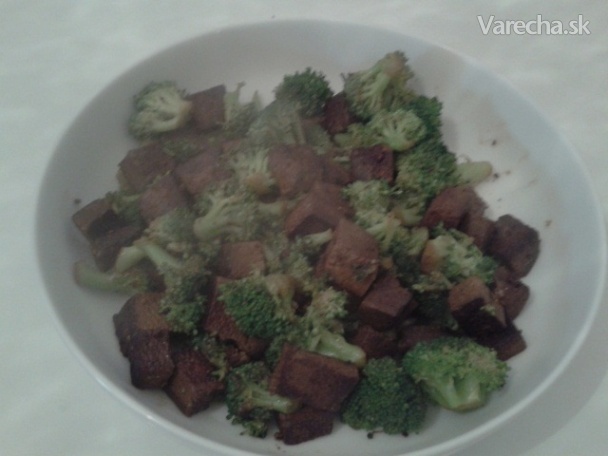Brokolica s tofu (fotorecept) recept