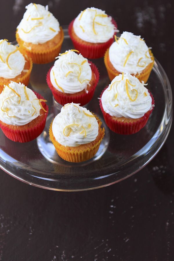 Citrónové cupcakes s citrónovým frostingom