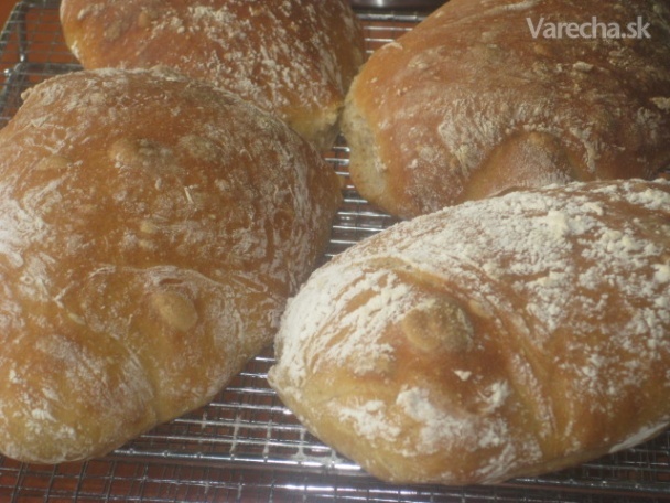 Jednoduché chlebové bochníky (fotorecept)