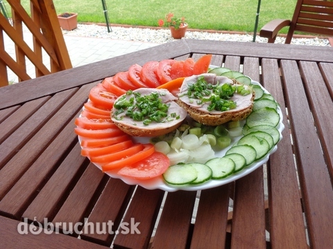 Zdravá desiata: Cereálne kaiserky so zeleninou!