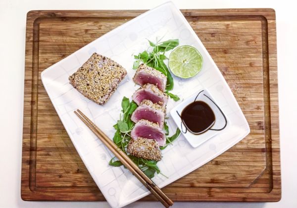 videorecept: sezamový steak z tuniaka