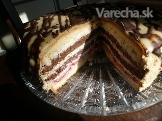 Marcipánovo-orechová torta s čokoládou a Amaretto (fotorecept ...