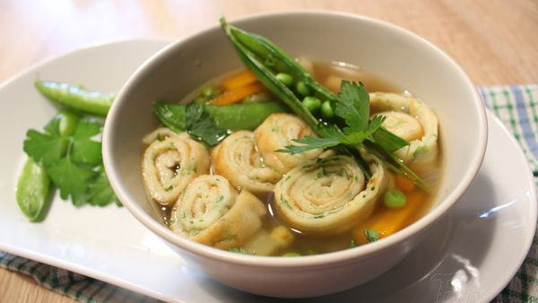 FOTORECEPT: Zeleninová polievka s celestínskymi rezancami ...