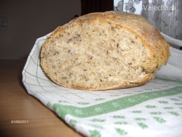 Domáci celozrnný chlieb so semienkami (fotorecept) recept ...