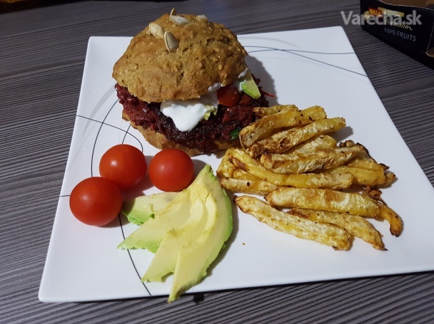 Cviklový burger so zelerovými hranolkami (fotorecept) recept ...