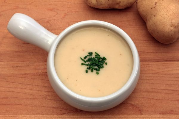 Biela zemiaková polievka