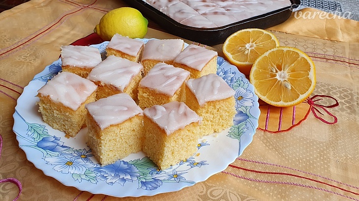 Supervláčny citrónový koláč (videorecept) recept
