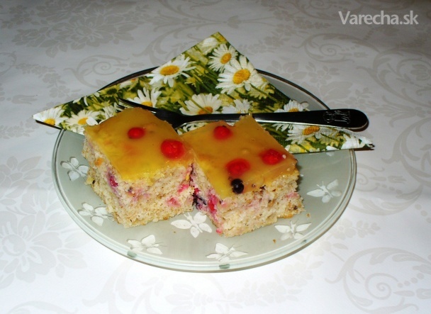 Svieži ríbezľový koláčik s bazovým želé (fotorecept) recept ...