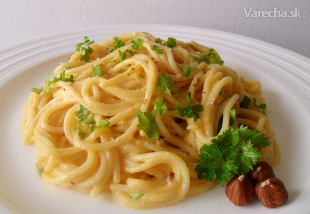 Špagety s mrkvovo- orieškovou omáčkou (fotorecept) recept ...