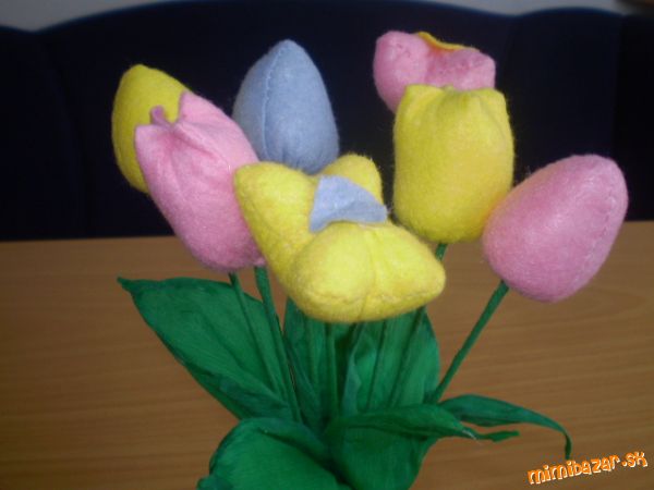 tulipány do vázy