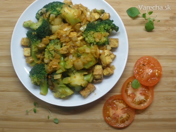 Korenené tofu s brokolicou recept
