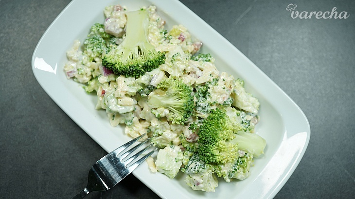 Brokolicový šalát (videorecept) recept