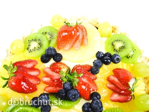 Krémová torta s ovocím