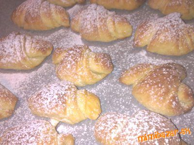 Chutné chrumkavé sladké mini croissanty