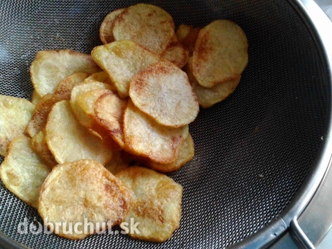 Domáce zemiakové chipsy