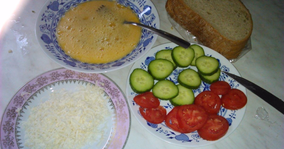 Chleba vo vajci so syrom a zeleninou, fotogaléria 2 / 2.