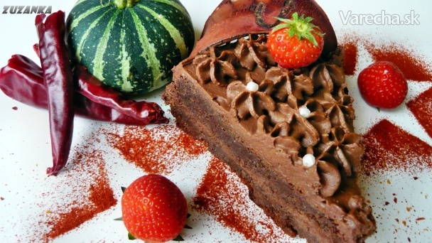 Čokoládová torta s čokoládovým krémom a údeným chilli (fotorecept ...