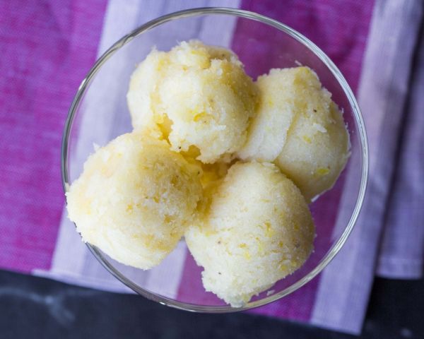 Jednoduchá citrónová zmrzlina
