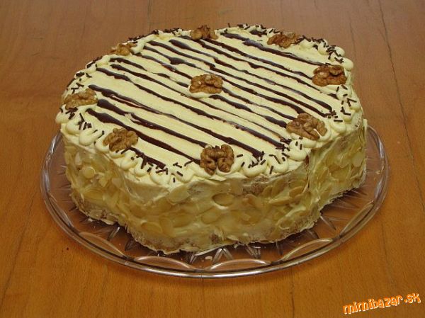 Orechovo vanilková torta