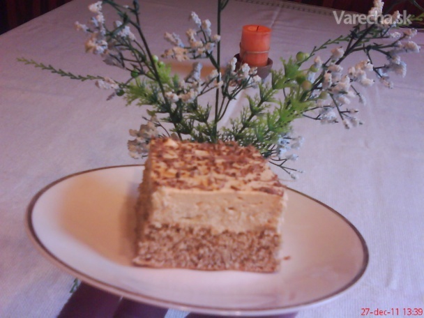 Orechovo-karamelové rezy s gaštanovou plnkou (fotorecept) recept