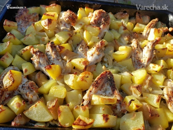 Zapečené zemiaky s jablkom a kuracími krídlami (fotorecept ...