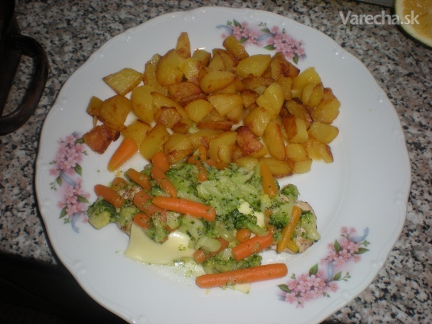 Kuracie prsia so syrom a dusenou zeleninou recept