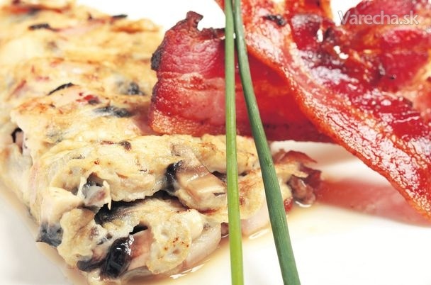 Omeleta s májovkami a slaninkou recept