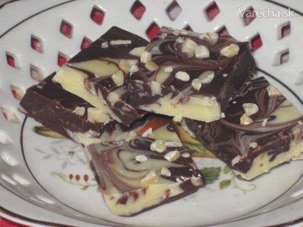 Mramorované čokoládky s mandľami (fotorecept) recept