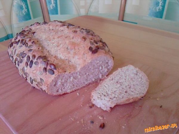 Pšenično ražný rozmarínový chlebík