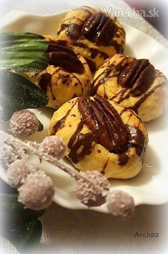 Pekanovo-orechové koláčiky s marcipánovou plnkou (fotorecept ...