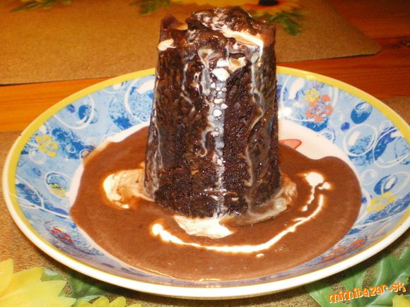 Hot chocolate cake z mikrovlnky za 3 minútky
