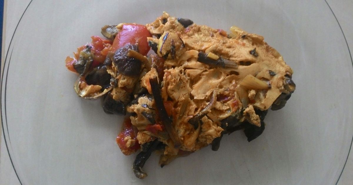 Hubovo-cibuľová omeleta s paradajkami, fotogaléria 1 / 5.