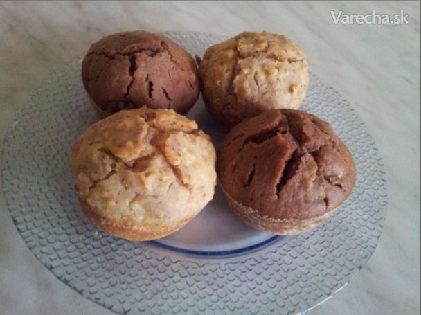 Muffinky s broskyňami/s jablkami a orechmi recept
