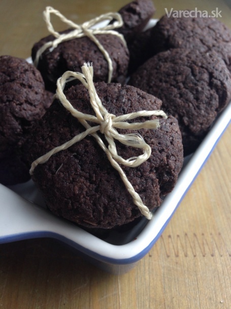 Jednoduché čokoládovo-kokosové cookies