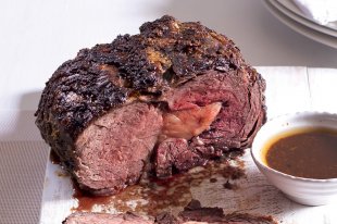 Rib-eye steak s bylinkovým máslem