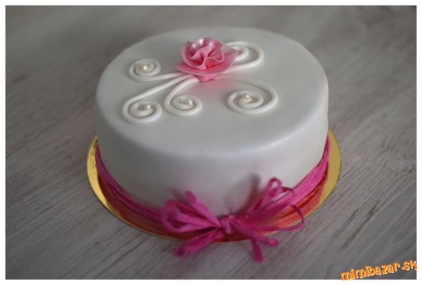 Bezlepková tortička na svadbu pre pani s celiakiou