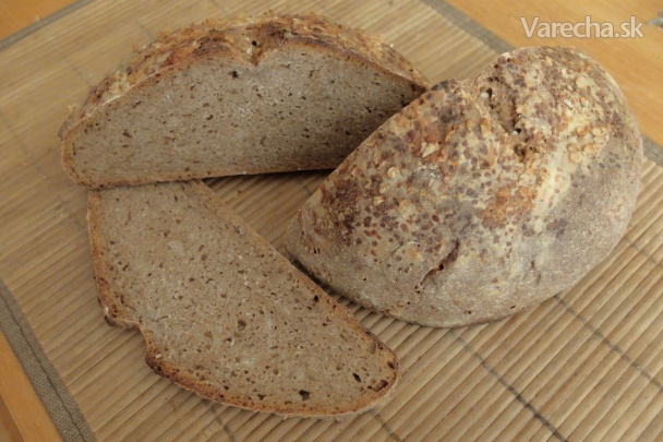 Kváskový chlieb ražno-špaldový špeciál (fotorecept) recept ...