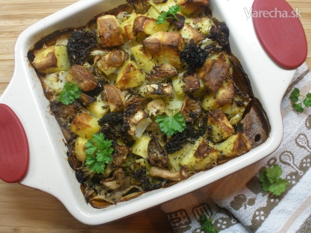 Zapekané zemiaky s brokolicou a hlivou recept