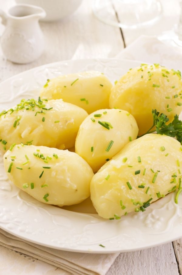 Varené zemiaky s pažítkou