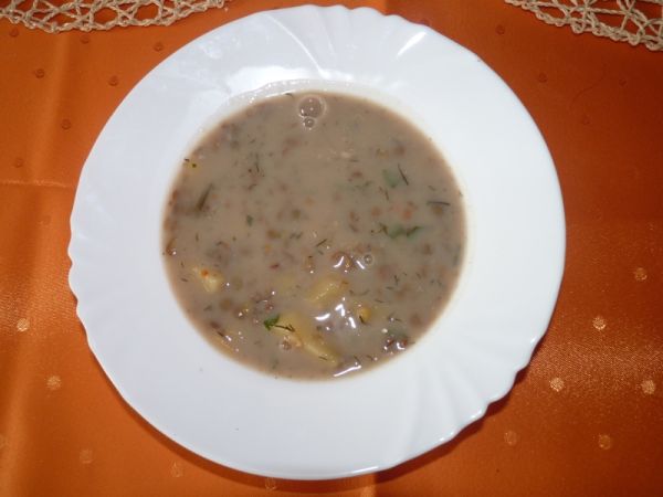 Šošovicová polievka s kôprom