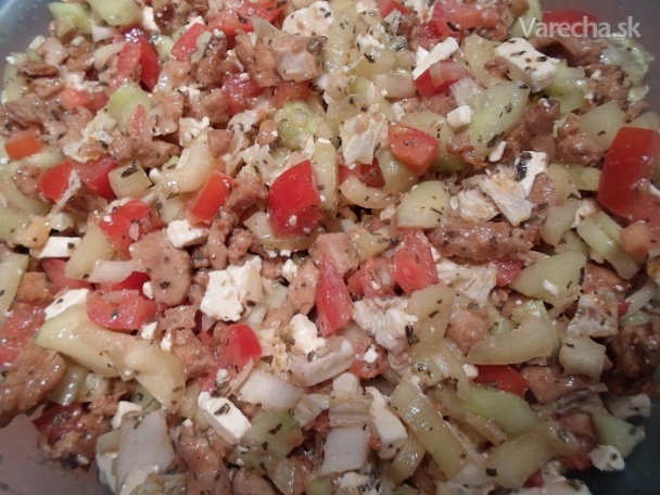 Zeleninový šalát s kuracím mäsom (fotorecept) recept